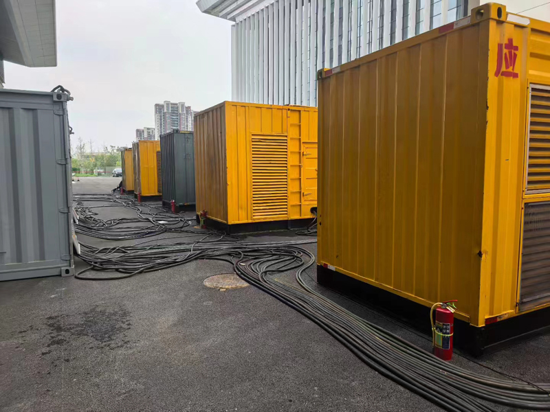 双鸭山不同季节柴油发电机组保养有哪些注意事项？